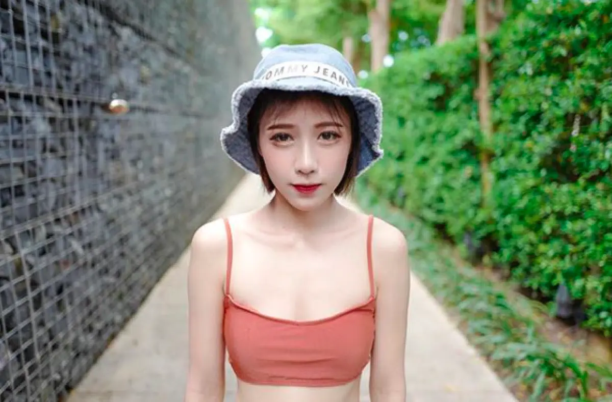 "แอปเปิ้ล สีสะเหงียน” ภรรยา “ฟลุค จิระ” ขออวดความเซ็กซี่ไซส์มินิ แต่แซ่บไร้คำบรรยาย