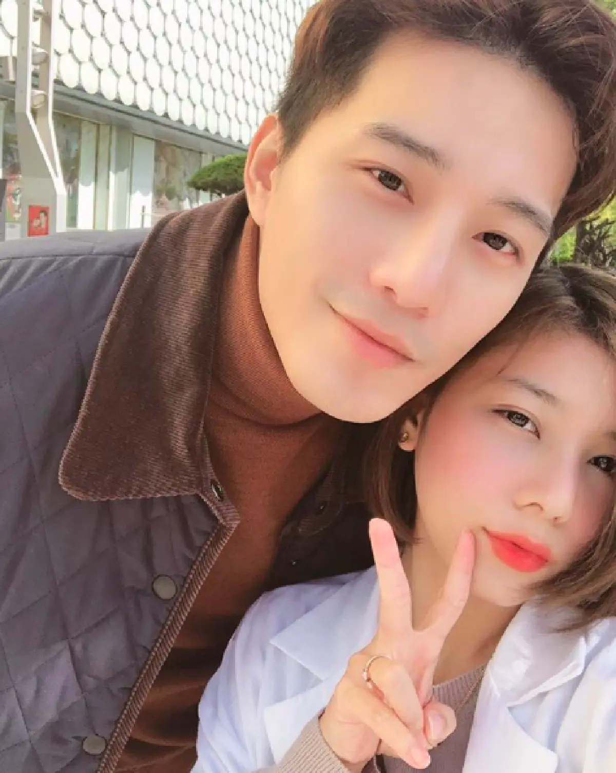 “กุ๊บกิ๊บ” อวดโฉมจมูกใหม่  หลังบินตรงเกาหลีอัพดั้ง พร้อมพาครอบครัวเที่ยว