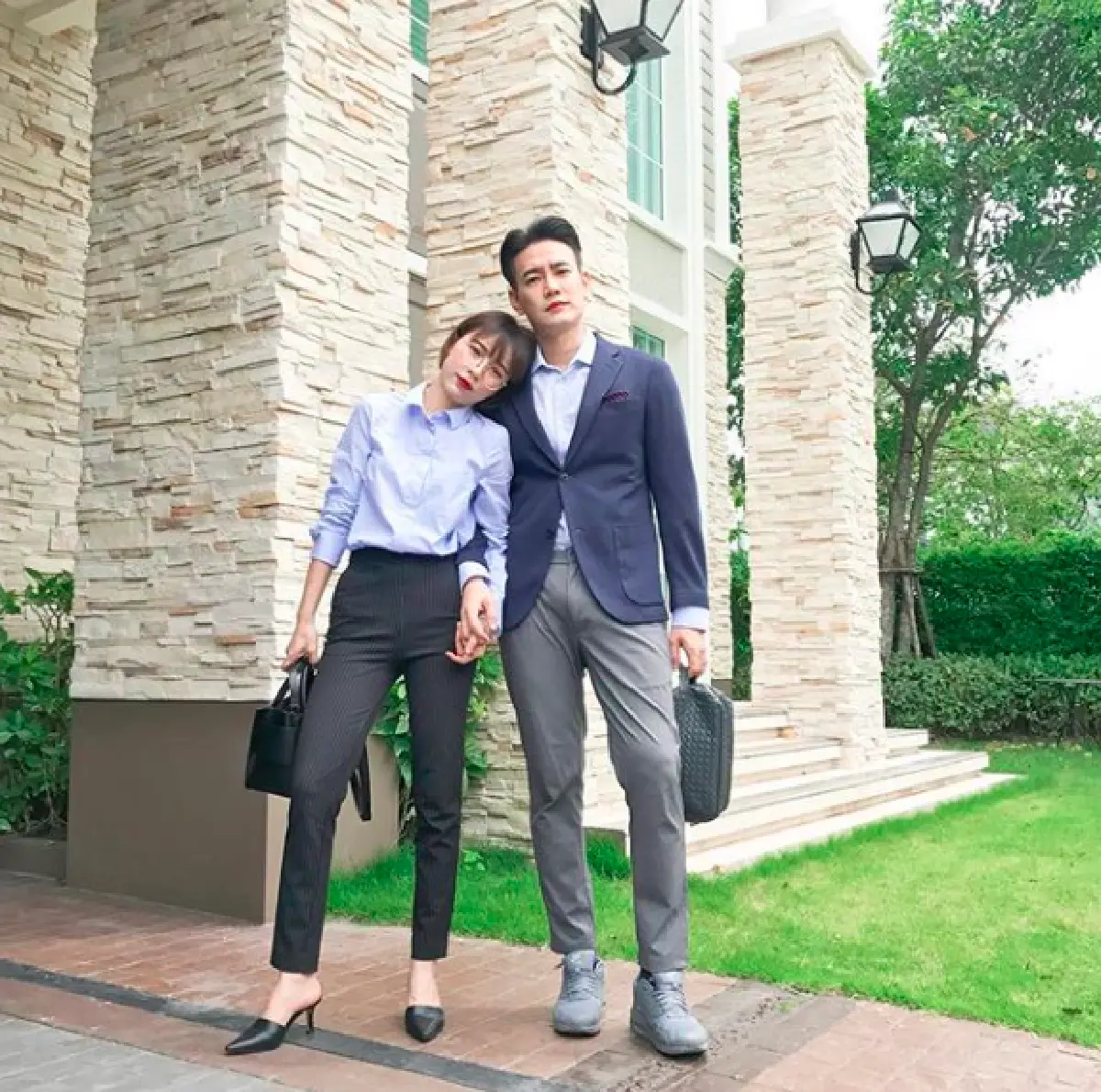 "แอปเปิ้ล สีสะเหงียน” ภรรยา “ฟลุค จิระ” ขออวดความเซ็กซี่ไซส์มินิ แต่แซ่บไร้คำบรรยาย