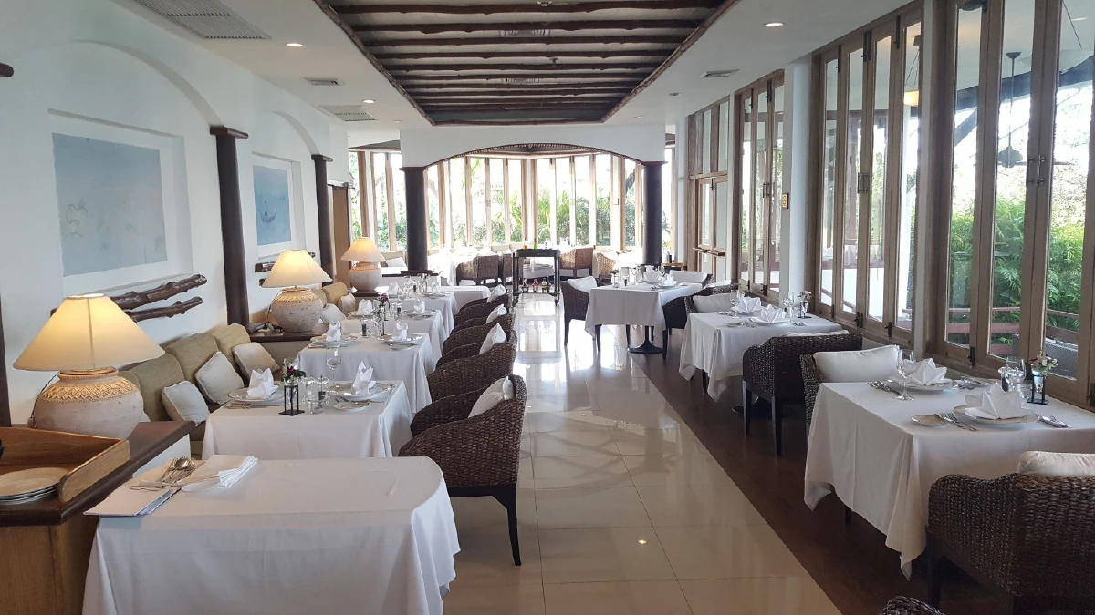 ท็อป ออฟ เดอะ รีฟ ร้านอาหารสุดหรูคู่ทะเล