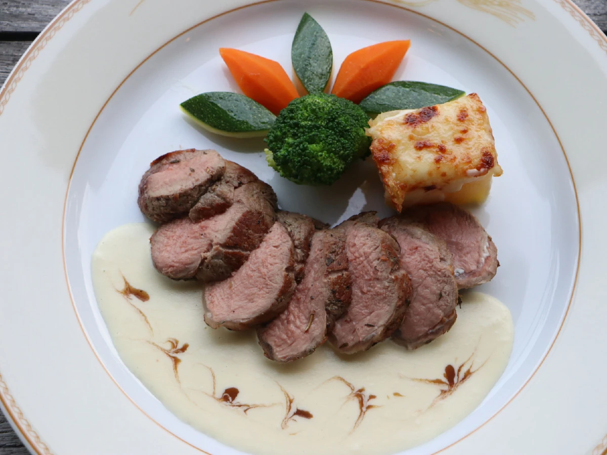 ท็อป ออฟ เดอะ รีฟ ร้านอาหารสุดหรูคู่ทะเล