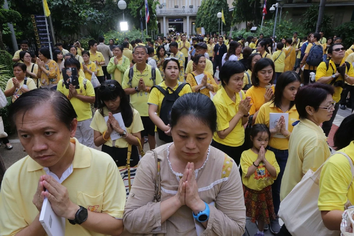 ร.พ.ศิริราชสถานที่แห่งความทรงจำน้อมรำลึกในหลวงร.9