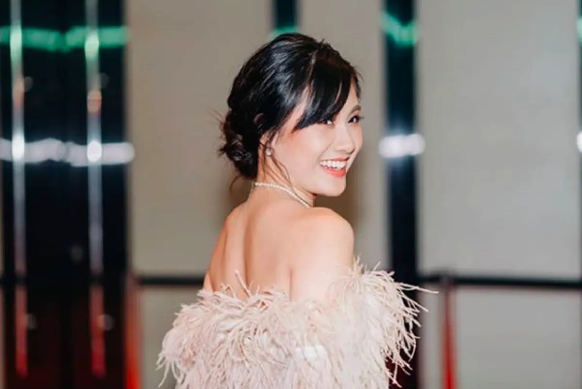 ไม่ธรรมดา! ซูมภาพ “เหม่เหม” หรือ “นาน่า” สาวน้อยจาก “เลือดข้นคนจาง"ที่กลายเป็น งูพิษ เพียงชั่วข้ามคืน