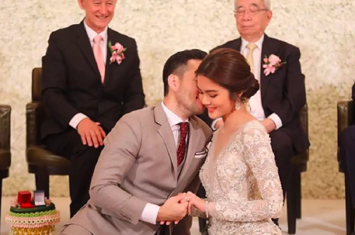 "แพท กามิกาเซ่” เข้าพิธีหมั้นกับหวานใจหนุ่มนอกวงการ "ฟิลลิปส์” ท่ามกลางความอบอุ่น