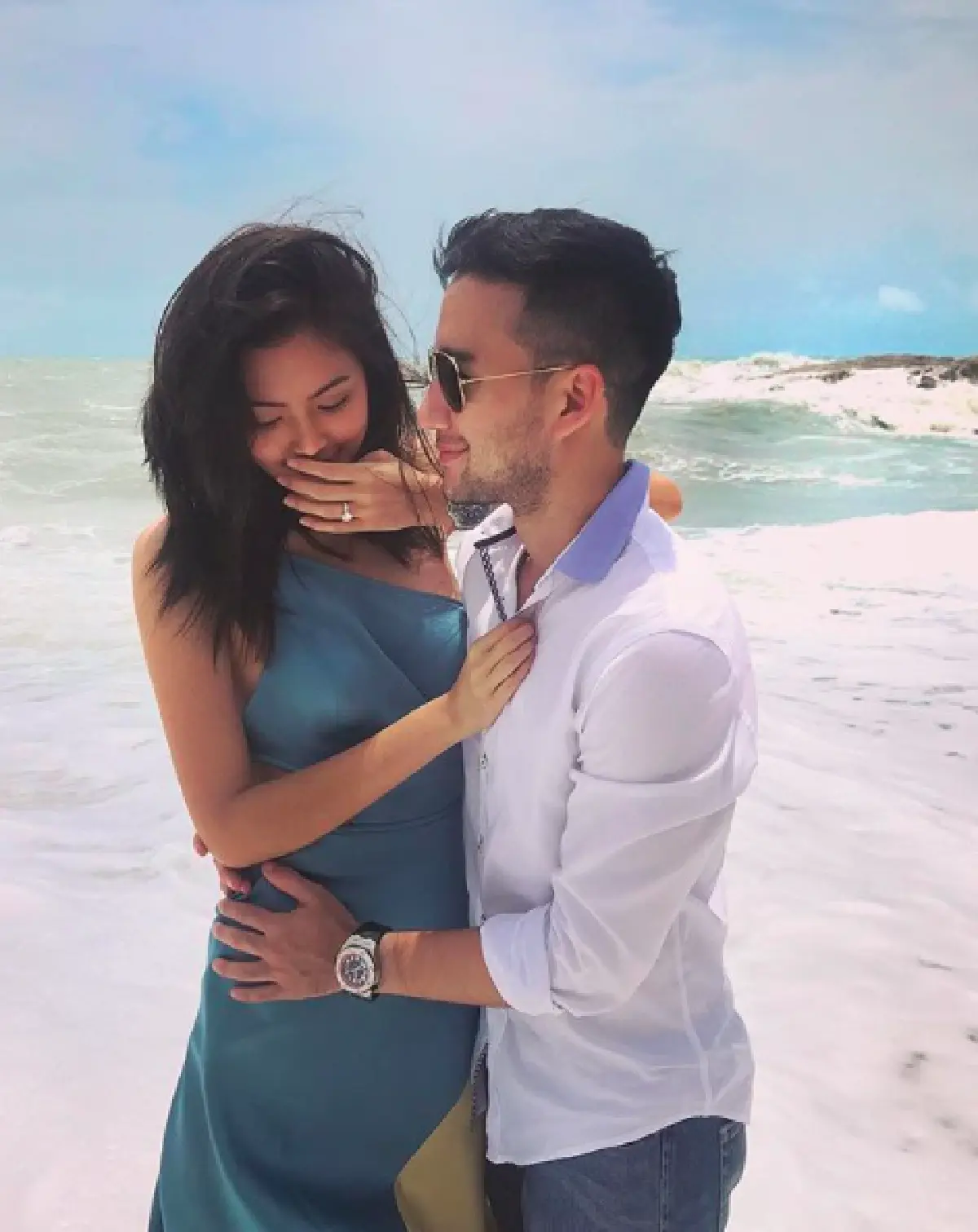 "แพท กามิกาเซ่” เข้าพิธีหมั้นกับหวานใจหนุ่มนอกวงการ "ฟิลลิปส์” ท่ามกลางความอบอุ่น