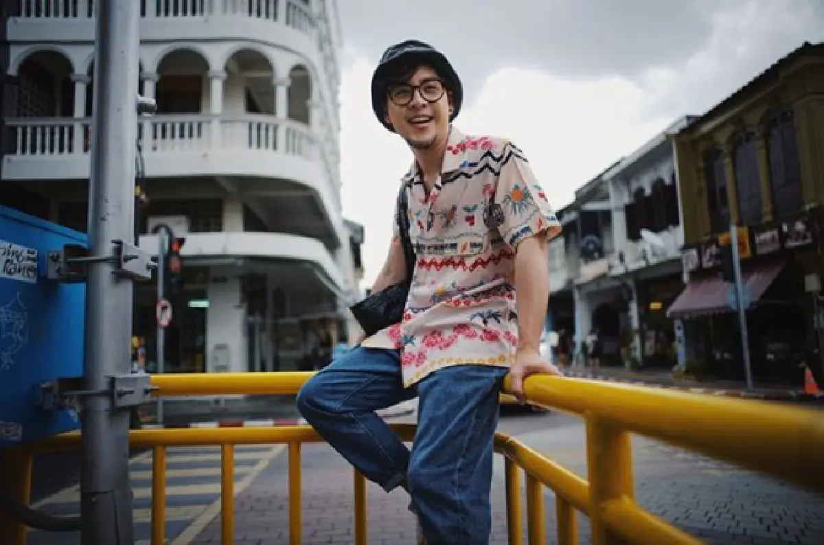 "ทอม Room39" โพสต์ภาพถ่ายยืนคู่คุณพ่อ พร้อมแจ้งข่าวเศร้าสูญเสียคุณพ่อ