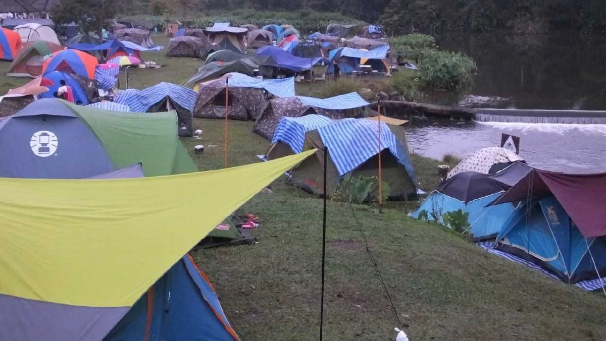 เขาใหญ่อุณหภูมิต่ำสุด18องศาฯ นักท่องเที่ยวแห่กางเต๊นท์ช่วงวันหยุดยาว