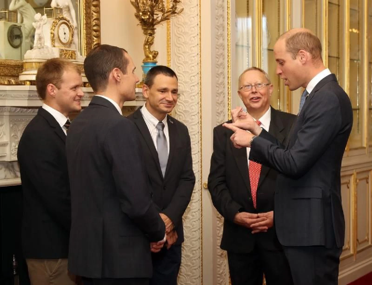 เจ้าชายวิลเลียมเลี้ยงขอบคุณทีมนักดำน้ำถ้ำหลวง