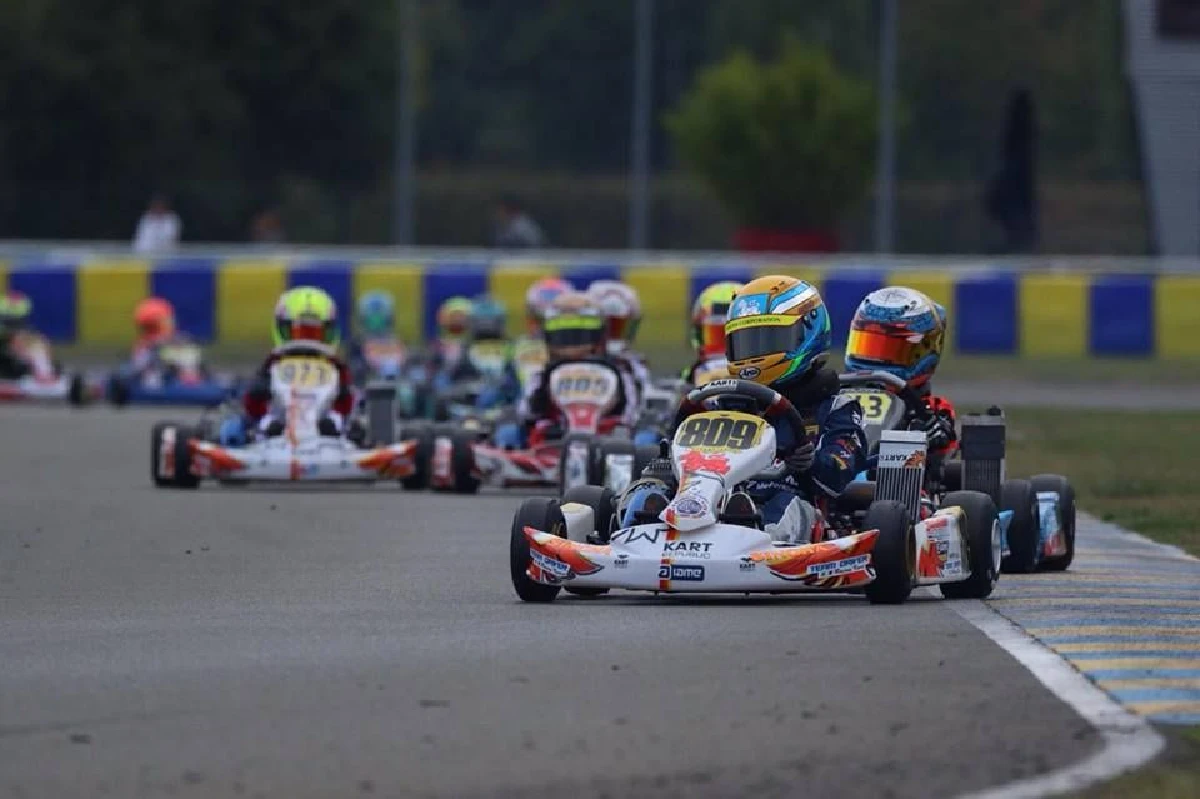 มินนี่-สิตาวีร์ คว้าแชมป์การแข่งรถโกคาร์ทระดับโลก