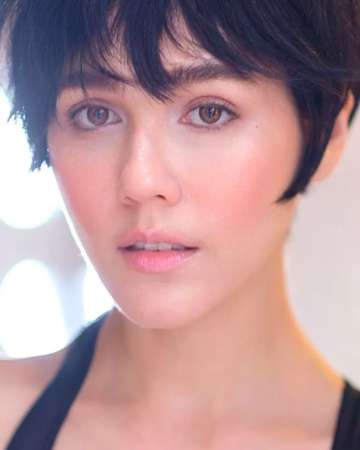 ลุคนี้ผ่านไหม!? “ชมพู่ อารยา” กับทรงผมสั้นสุดมั่น แซ่บไม่แคร์ใคร
