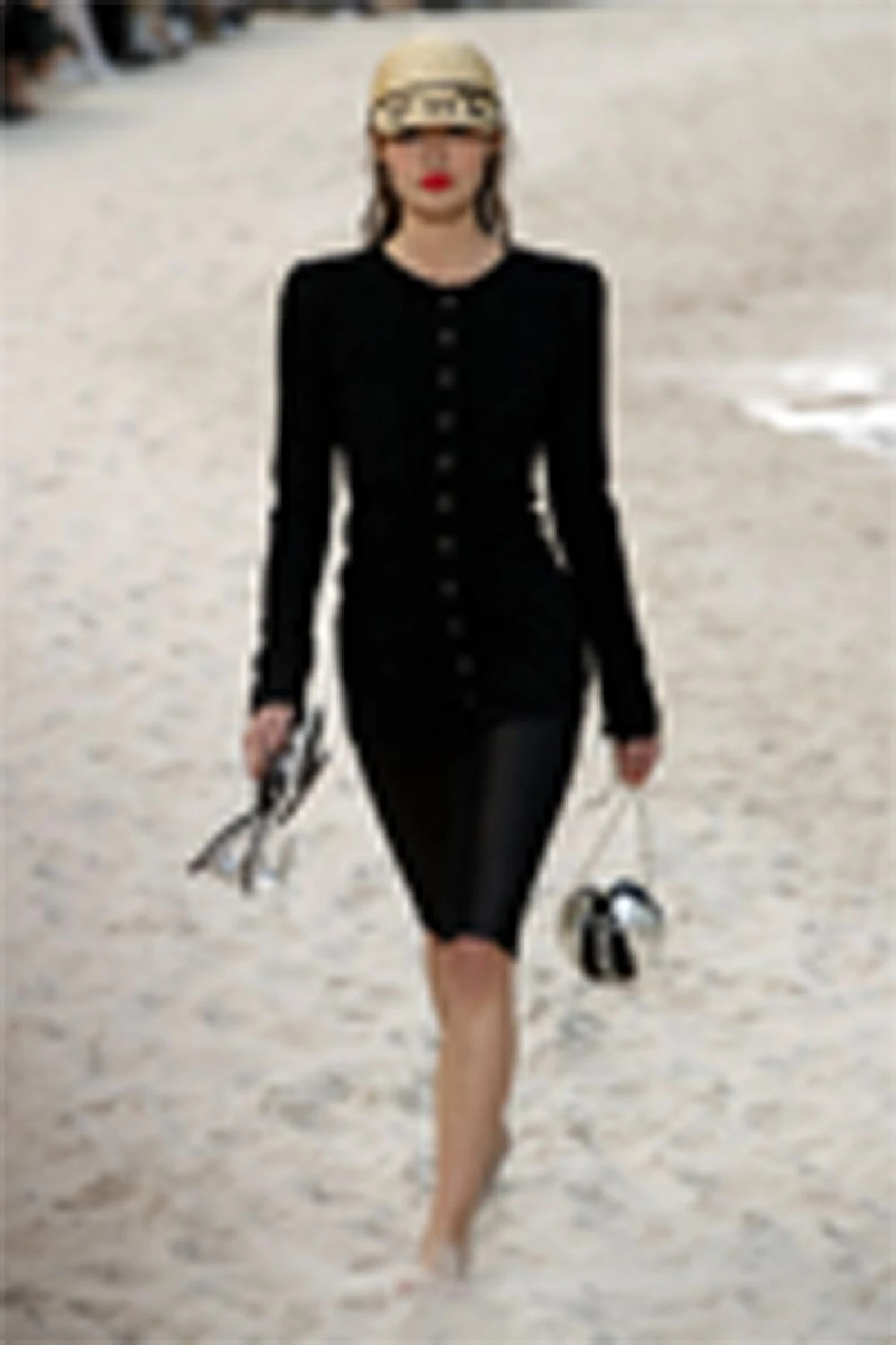 คิดจะโสดต้องรวย มีเงินพร้อมใช้ไร้กังวล