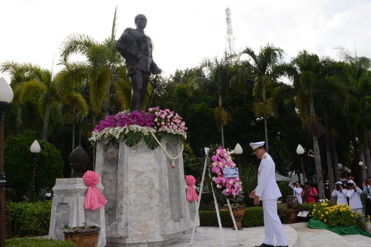 ทั่วไทยวางพวงมาลาน้อมรำลึกพระมหากรุณาธิคุณรัชกาลที่5