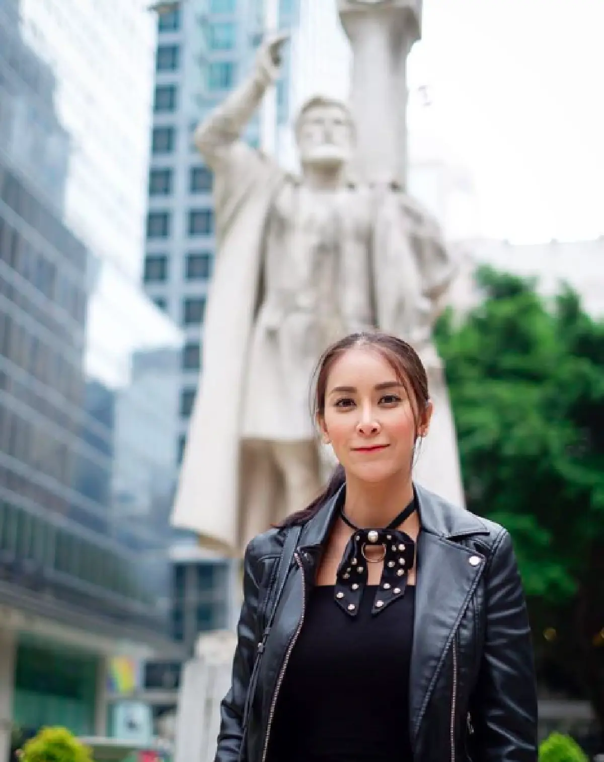 ใช่ช็อตขอแต่งงานหรือเปล่า!? "ใหม่ สุคนธวา" โพสต์ภาพแฟนคุกเข่าทำเซอร์ไพรส์ ที่ฮ่องกง