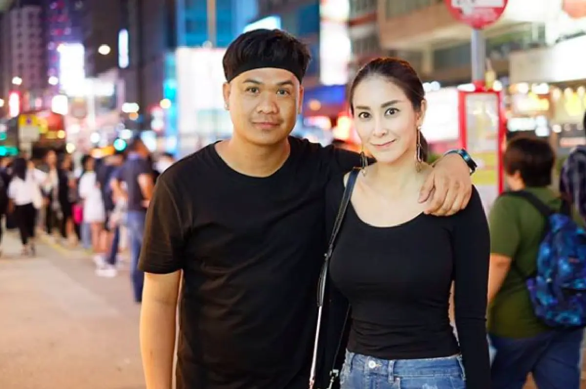 ใช่ช็อตขอแต่งงานหรือเปล่า!? "ใหม่ สุคนธวา" โพสต์ภาพแฟนคุกเข่าทำเซอร์ไพรส์ ที่ฮ่องกง