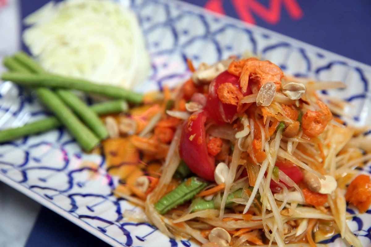 ใหม่ใหม่ ก๋วยเตี๋ยวเรือไฮโซรสคงเดิม