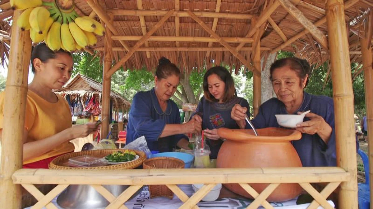 เที่ยวสุพรรณบุรี นวัตวิถีบ้านพุน้ำร้อน ชุมชนป่าสะแก ถิ่นกำเนิดขุนโจรเสือดำ