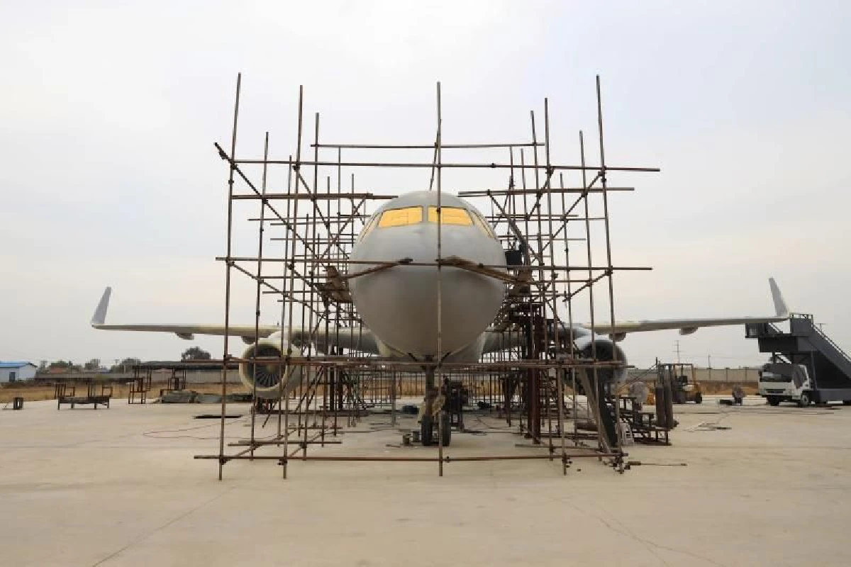 ชาวไร่จีนสร้างเครื่องบินเติมเต็มฝันในวัยเด็ก