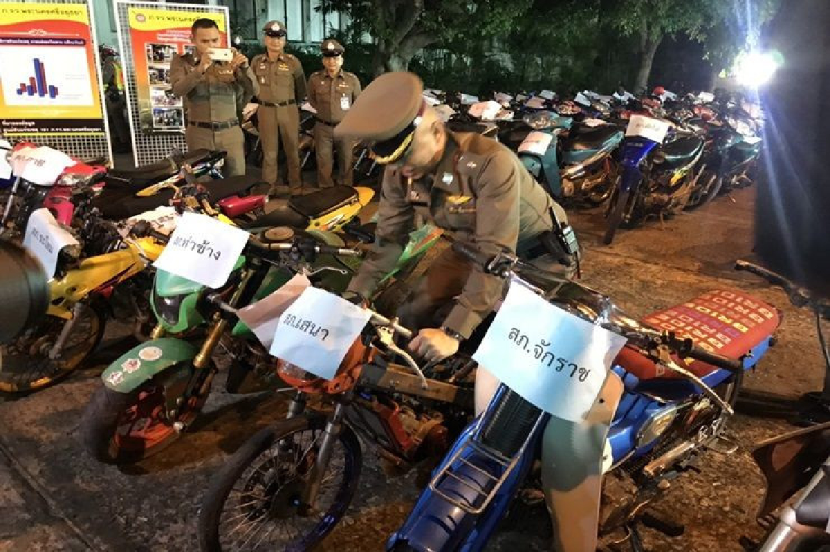 จับเด็กแว๊นอยุธยาซิ่งป่วนเมืองยึดรถ 203 คัน จับเด็กแว๊นอยุธยาซิ่งป่วนเมืองยึดรถ 203 คัน