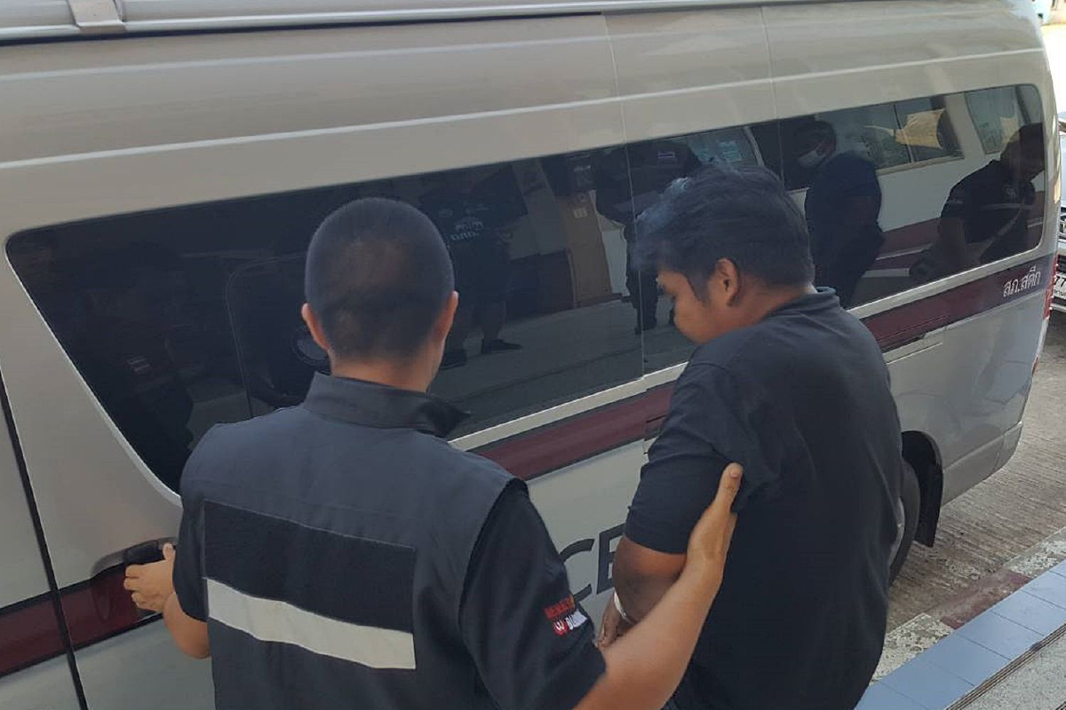 พ่อข่มขืนลูกสาวถูกจับแล้วสารภาพทำไปเพราะอารมณ์ชั่ววูบ พ่อข่มขืนลูกสาวถูกจับแล้วสารภาพทำไปเพราะอารมณ์ชั่ววูบ