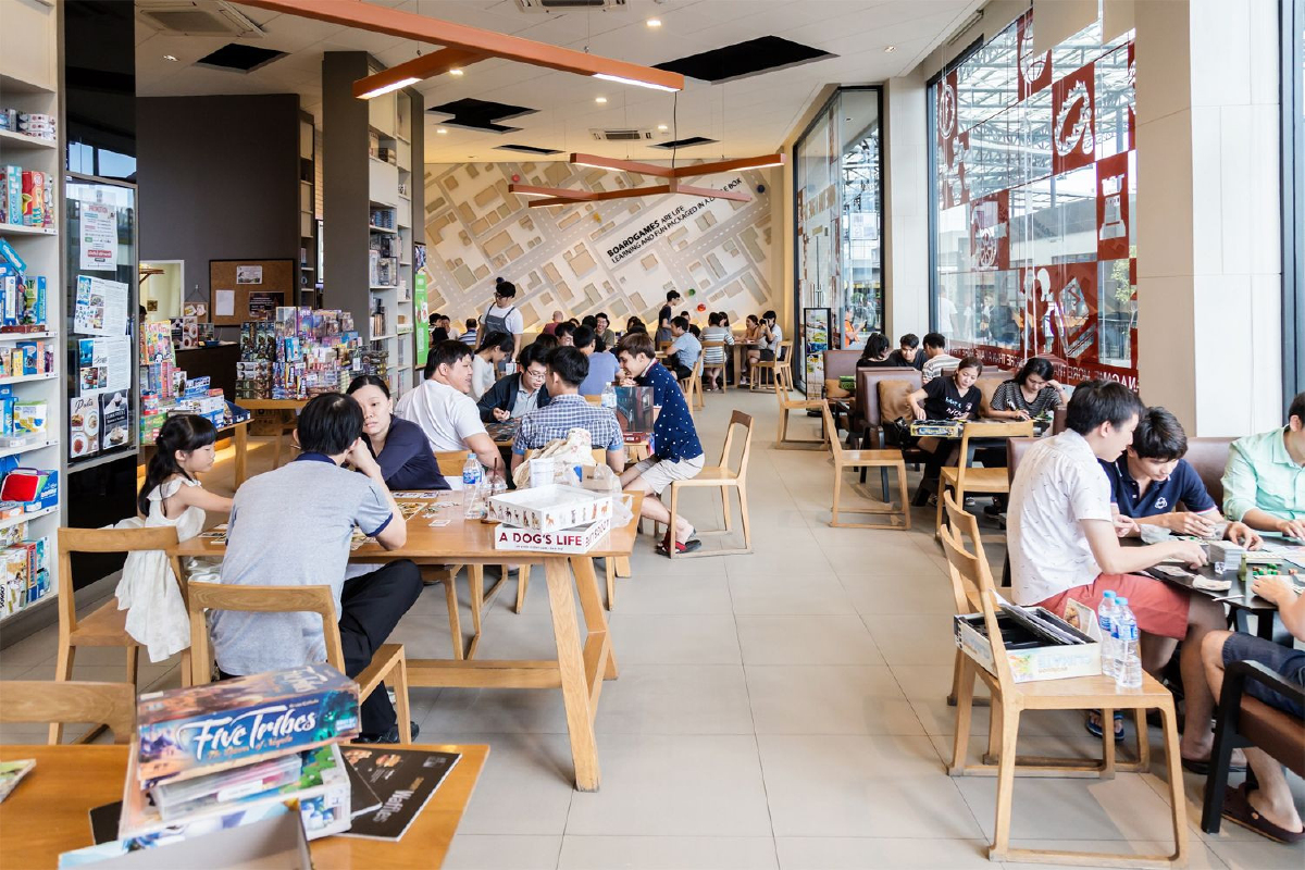'สนามบอร์ดเกม'แข่งขันกันด้วยสมองและฝีมือ 'สนามบอร์ดเกม'แข่งขันกันด้วยสมองและฝีมือ