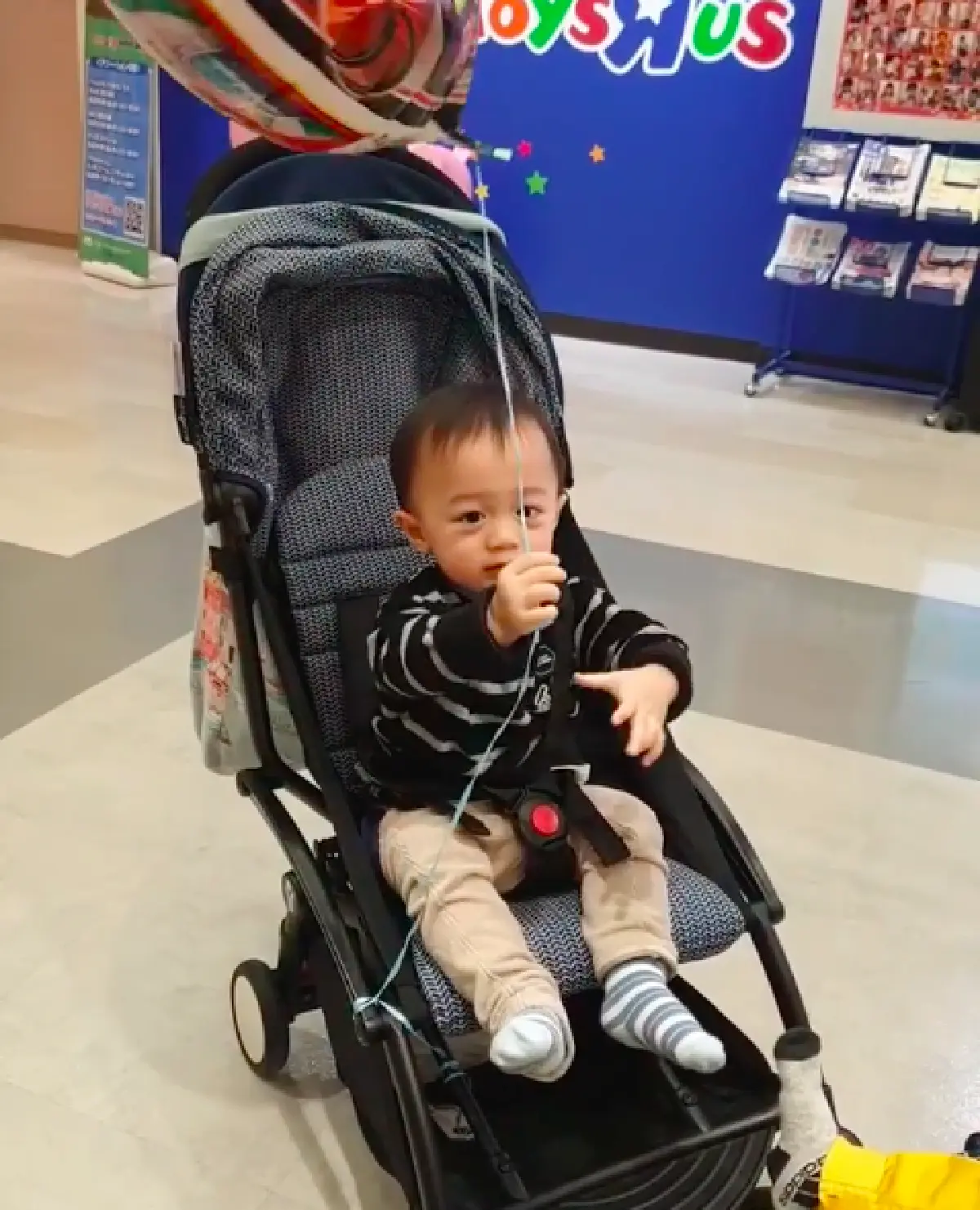 ซูมคอสตูม “ชมพู่ อารยา” จัดเต็มแฟชั่นทริปญี่ปุ่น แม้กระเตงลูกเที่ยวด้วยก็ไม่หวั่น