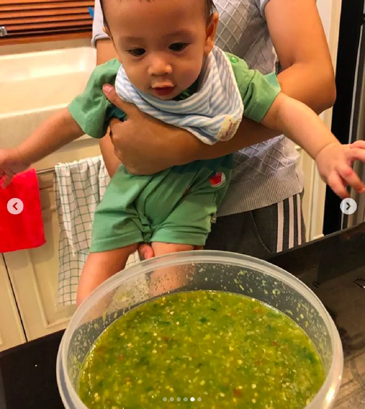 ไม่อายทำกิน! “ชาคริต-แอน” ทำอาชีพใหม่ ช่วยกันหารายได้เสริม