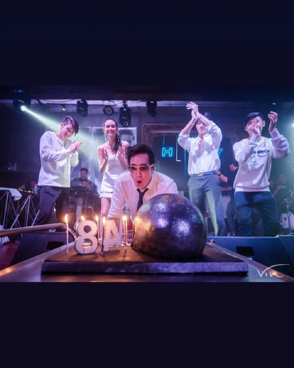 เต็มที่เพื่อสามี! ปิ่น เก็จมณี แต่งชุดไทยขึ้นรำอวยพรวันเกิดให้ เจ เจตริน (คลิป)