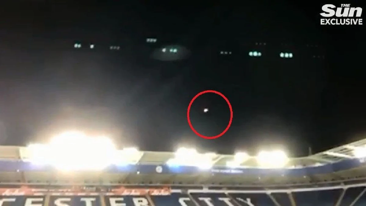 สื่ออังกฤษเผยคลิปจากในสนามเลสเตอร์บันทึกนาทีเฮลิคอปเตอร์ตก