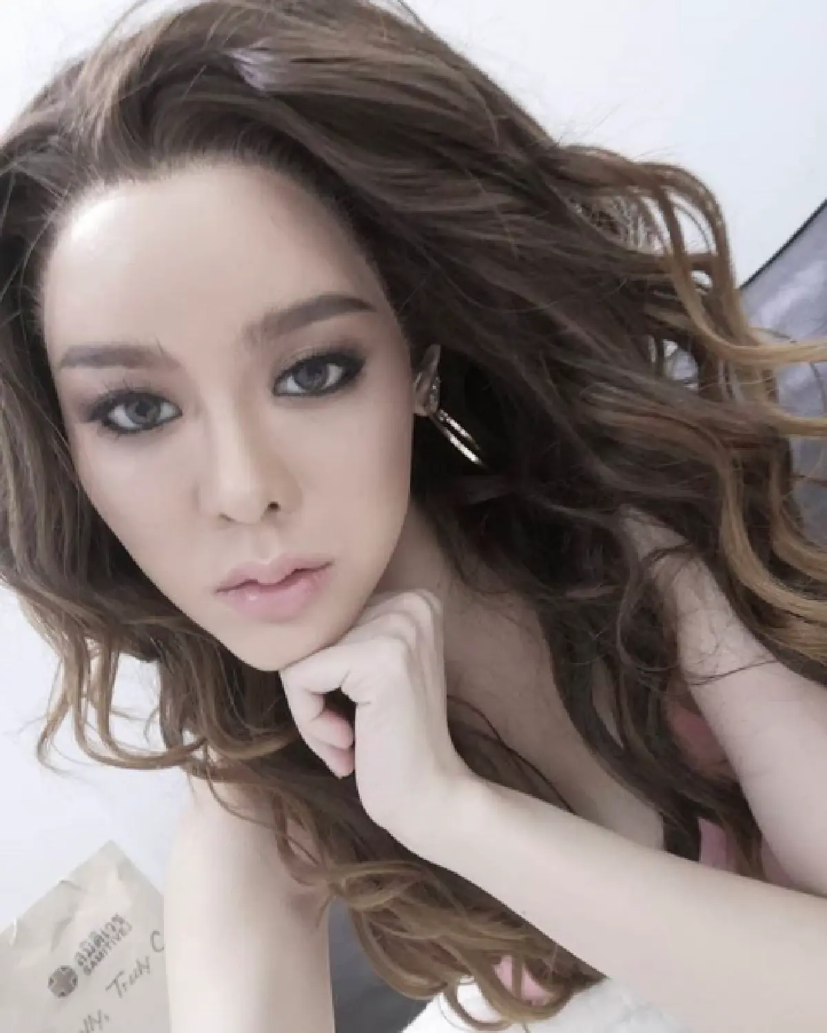 ปักหมุดรอ! “ไอซ์” ลบรูปคู่ “ฮั่น” และ “จียอน” ในอินสตาแกรมทิ้งทั้งหมด หลังมีประเด็นข่าวทั้งคู่กิ๊กกันอยู่