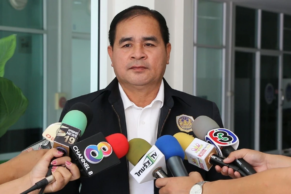 "น้องแบม"รายงานตัวปปท.เขต4จะตั้งใจหน้าที่รักษาผลประโยชน์ชาติ
