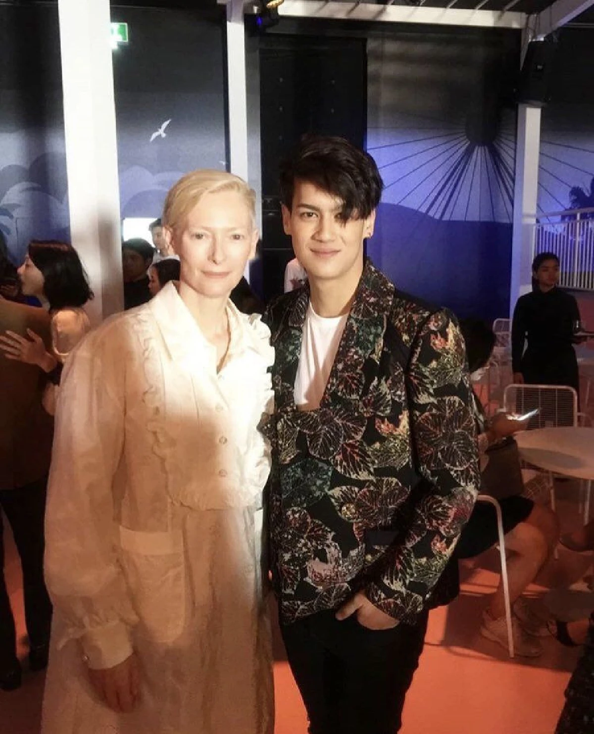 ส่องภาพ อุ๋ม อาภาศิริ ประกบคู่ ทิลด้า สวินตัน คนไหนกันแน่คือแม่อาฉี