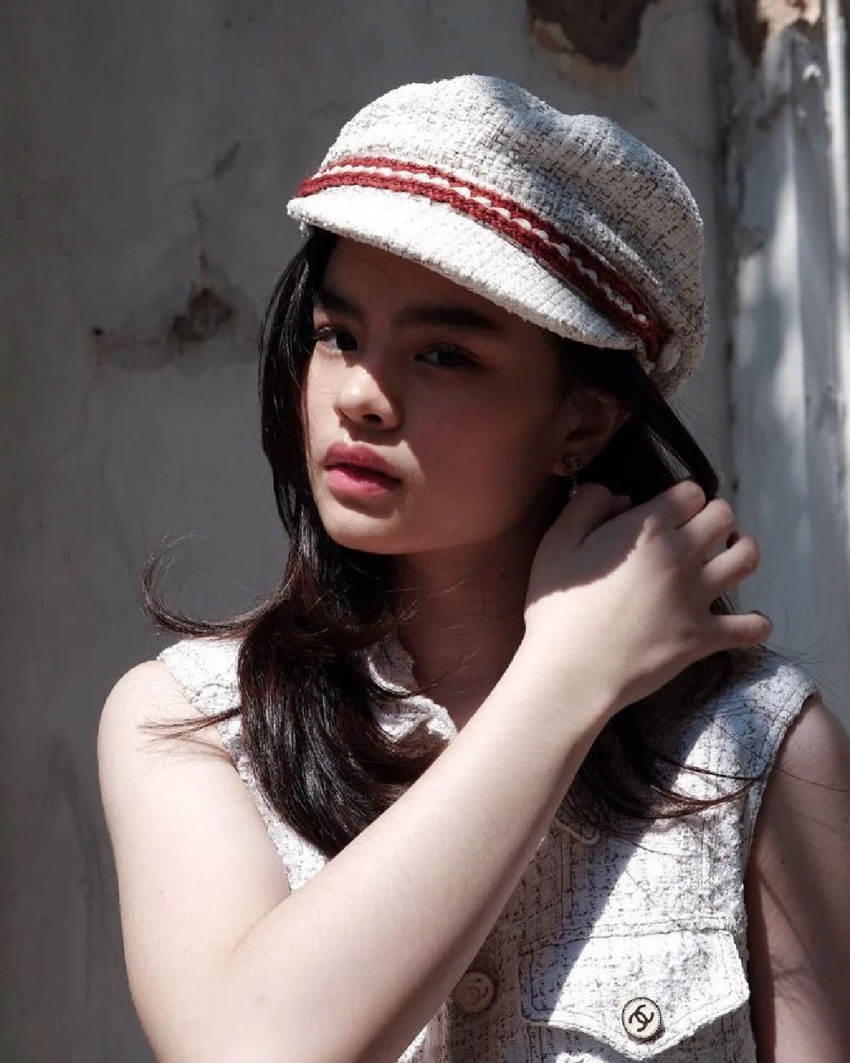 “น้องแอลลี่” ในลุคสุดหรูดูแพง บอกเลยยิ่งโต ยิ่งปัง ยิ่งฉายแววซุปตาร์