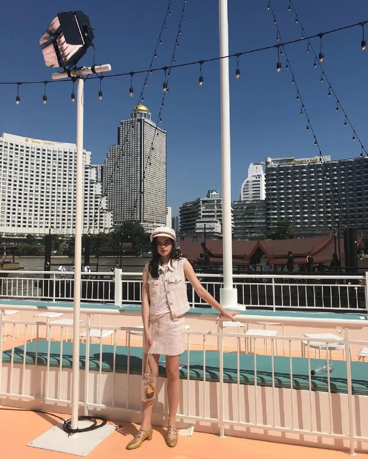 “น้องแอลลี่” ในลุคสุดหรูดูแพง บอกเลยยิ่งโต ยิ่งปัง ยิ่งฉายแววซุปตาร์