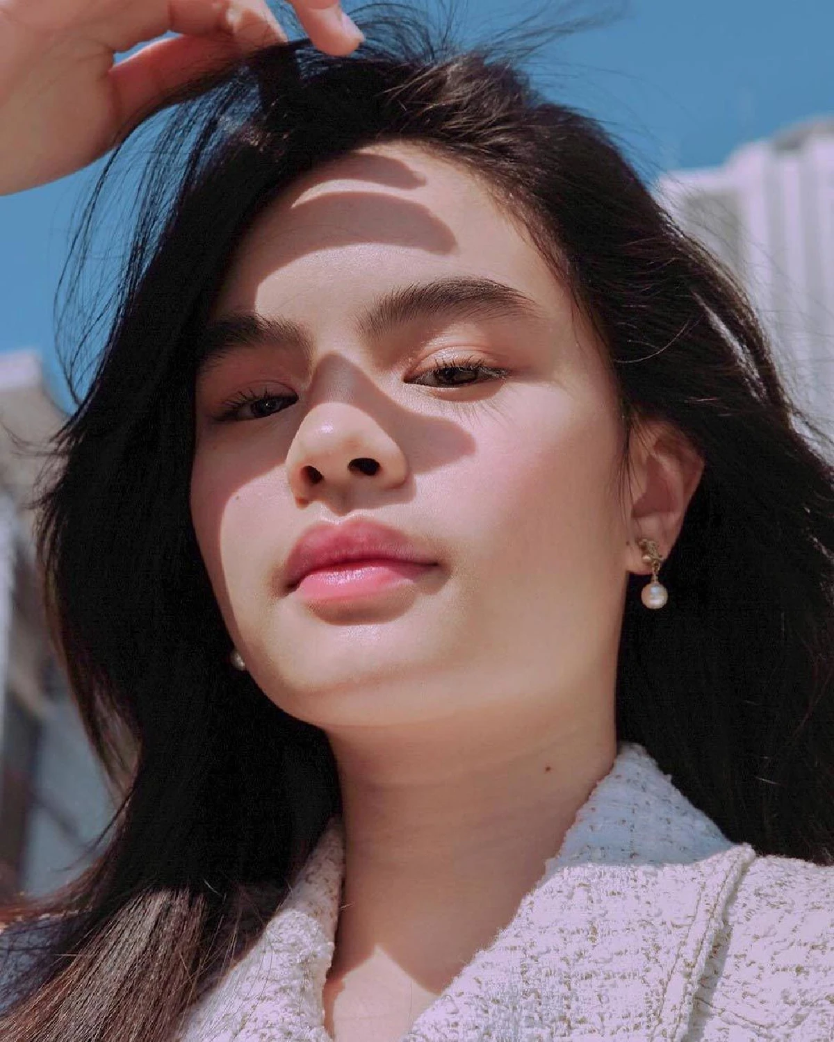 “น้องแอลลี่” ในลุคสุดหรูดูแพง บอกเลยยิ่งโต ยิ่งปัง ยิ่งฉายแววซุปตาร์