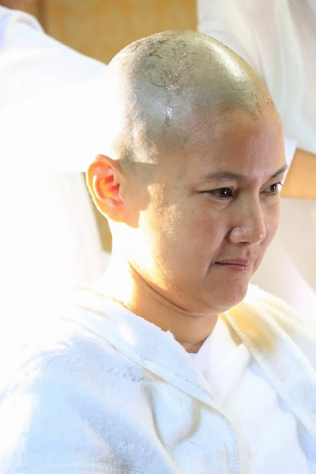 "คุณน้ำผึ้ง" พระขนิษฐา "พระองค์โสมฯ" สละเพศฆราวาสบวชที่อุดร