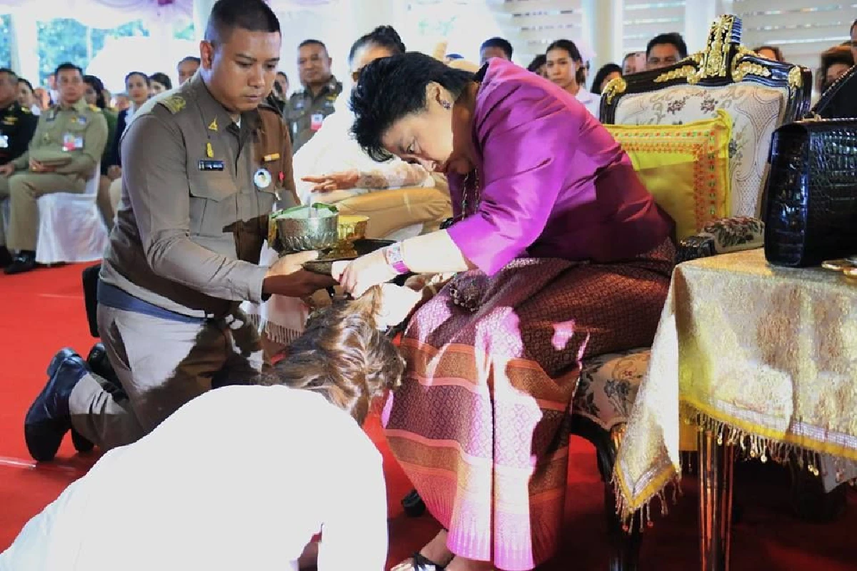 "คุณน้ำผึ้ง" พระขนิษฐา "พระองค์โสมฯ" สละเพศฆราวาสบวชที่อุดร