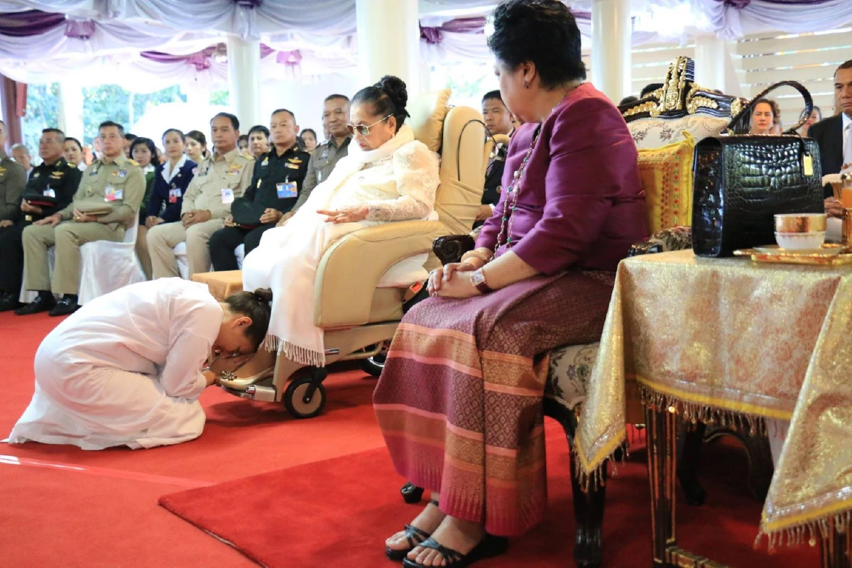 "คุณน้ำผึ้ง" พระขนิษฐา "พระองค์โสมฯ" สละเพศฆราวาสบวชที่อุดร