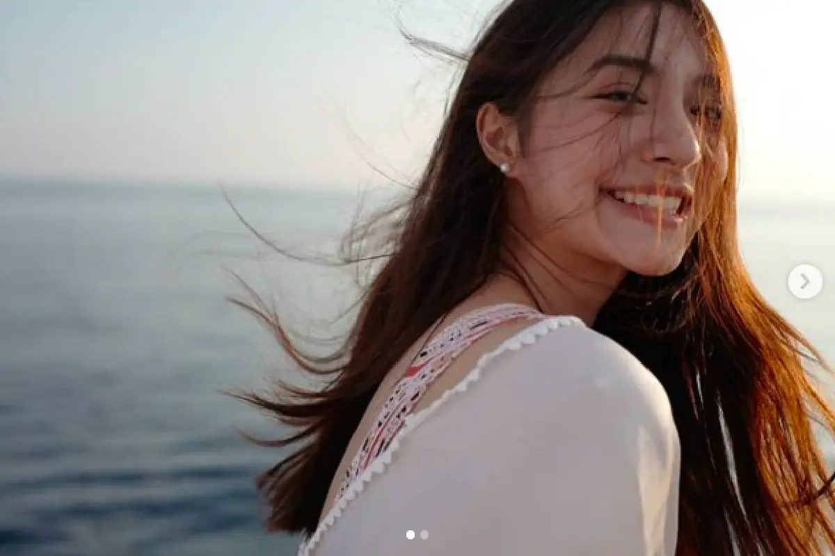 ไปกับใคร!? “มิว นิษฐา” สุดแฮปปี้เคลียร์คิวแพ็คกระเป๋า เที่ยวมัลดีฟส์รับลมทะเลชิวๆ