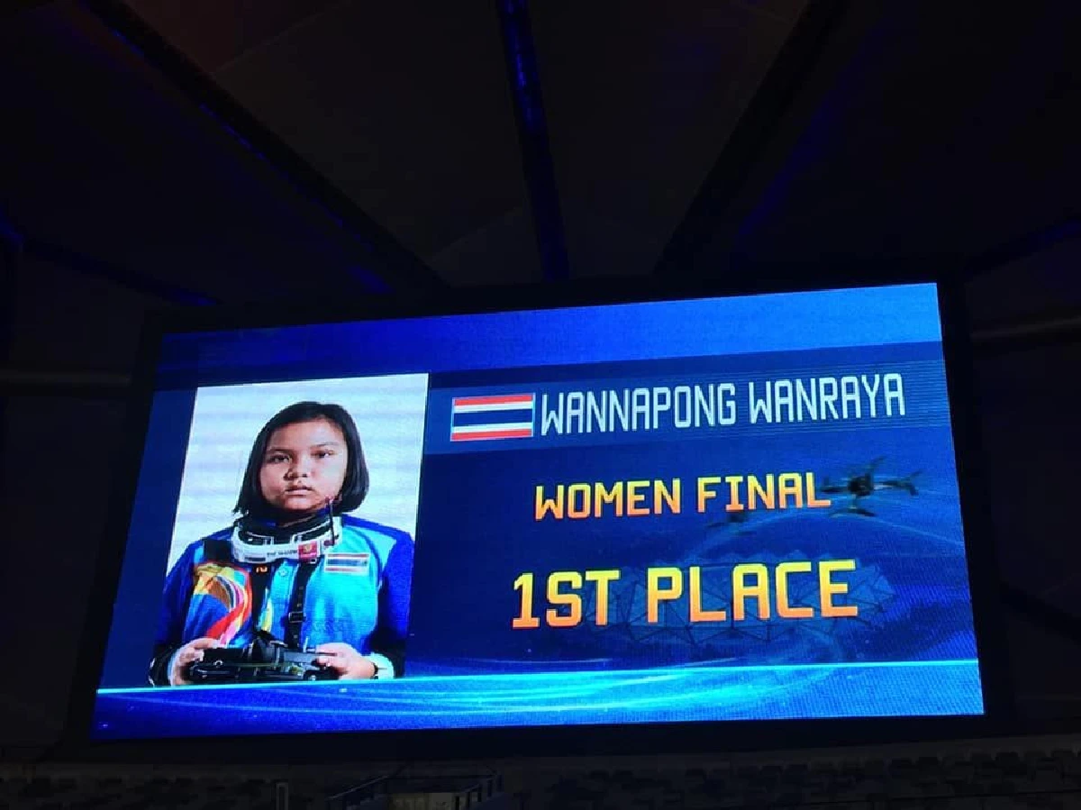 แชมป์อายุน้อยที่สุด! "น้องมิลค์" เด็กไทยวัย 11ขวบคว้าชัยบังคับโดรนโลก