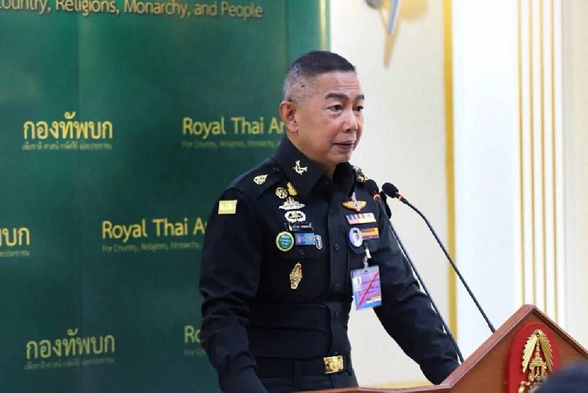 "บิ๊กแดง"เสียใจเหตุระเบิดขณะฝึกทหาร สั่งเยียวยาผู้บาดเจ็บ-ครอบครัวผู้เสียชีวิตเต็มที่ "บิ๊กแดง"เสียใจเหตุระเบิดขณะฝึกทหาร สั่งเยียวยาผู้บาดเจ็บ-ครอบครัวผู้เสียชีวิตเต็มที่