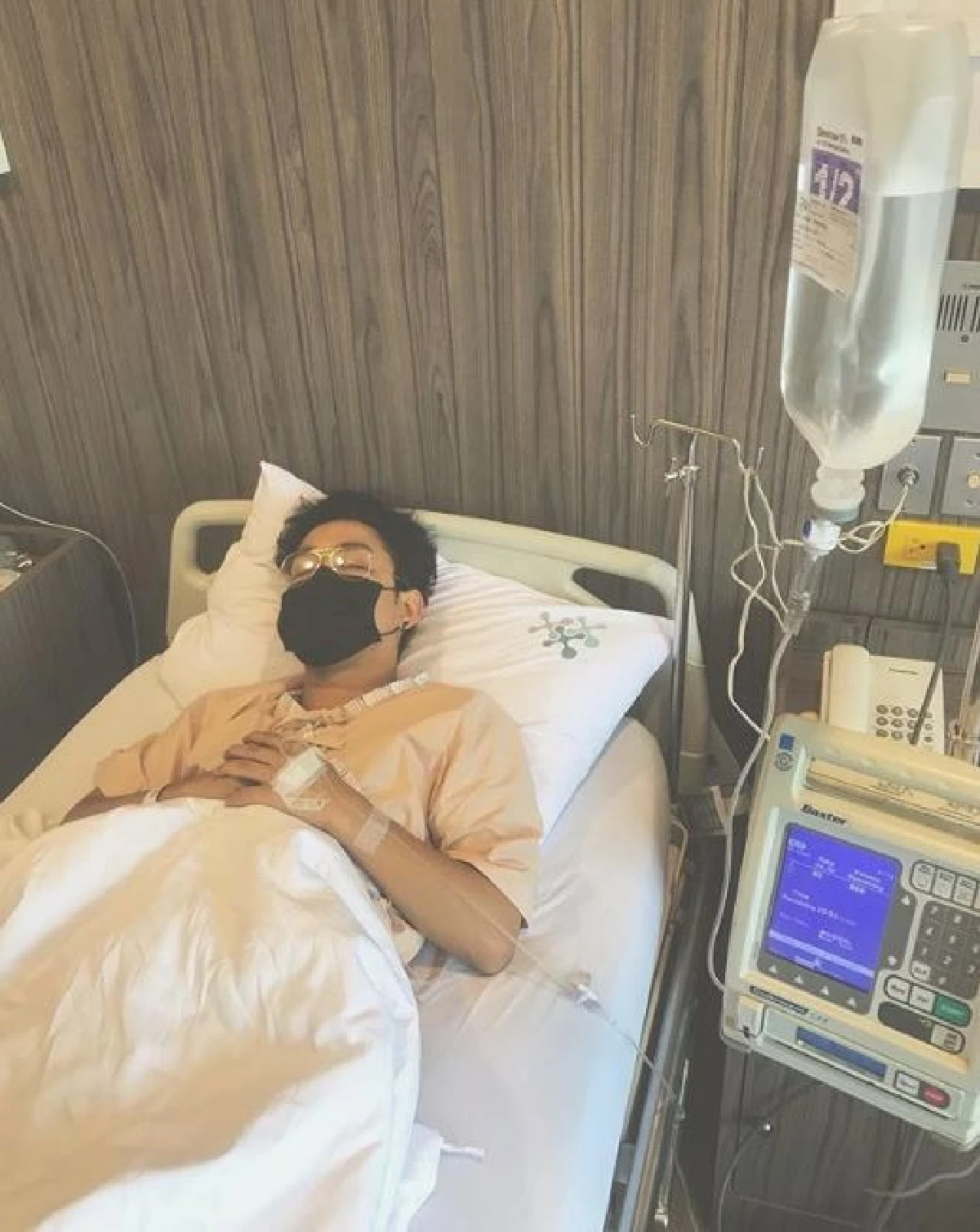 ป่วยยังฮาได้! โจ๊ก โซคูล เผยภาพนอนโรงพยาบาล หลังทอนซิลอักเสบ