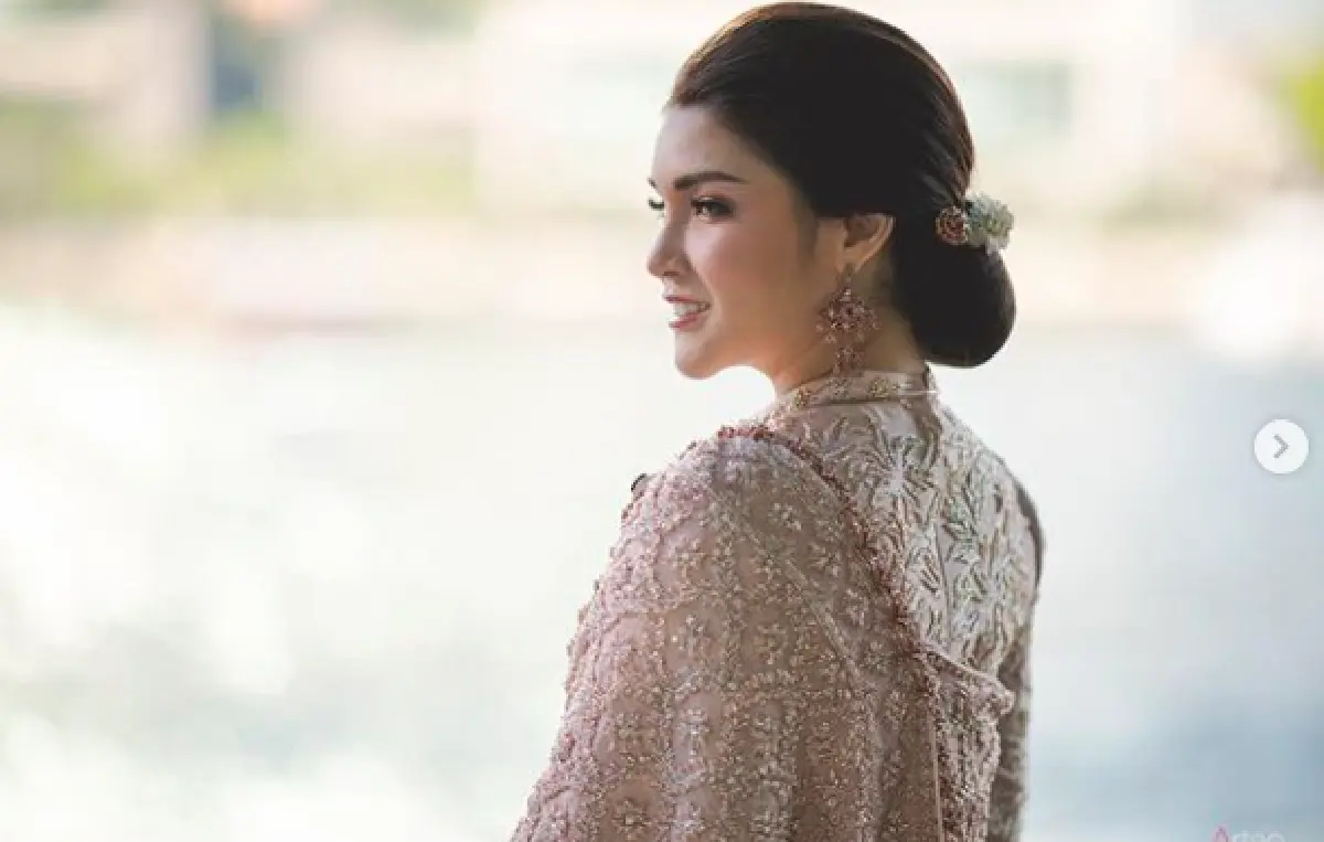 หมั้นแล้วจ้า! "แนท เอวิตรา" เข้าพิธีแบบไทยกับนักธุรกิจหนุ่มเจ้าของเรือสำราญ