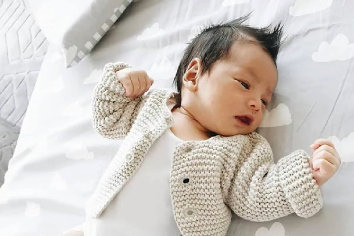 ส่องภาพ “น้องไทก้า” วัย 13 วัน ลูกชาย “แม่นิวเคลียร์-พ่อเพชรจ้า” ที่มองมุมไหนก็หล่อ!