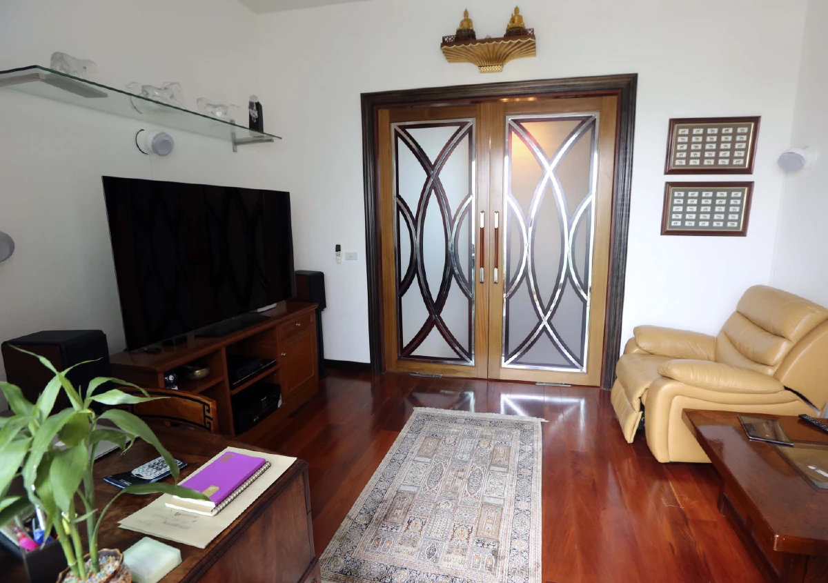 บ้านหลังที่สอง หรูและอบอุ่นใจกลางเมือง