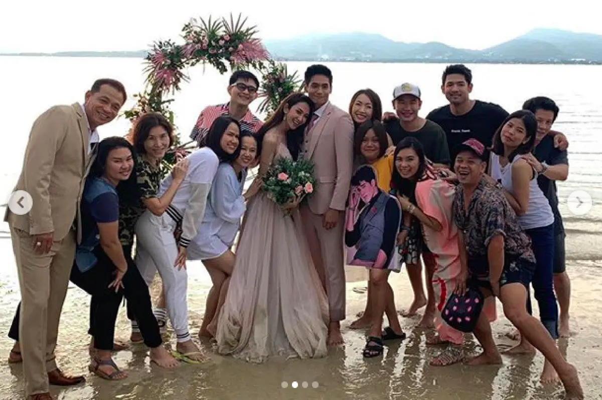 “ยุ้ย-ธันน์” จัดปาร์ตี้เล็กๆ สุดอบอุ่นบนเรือ พร้อมเผยความในใจของทั้งคู่