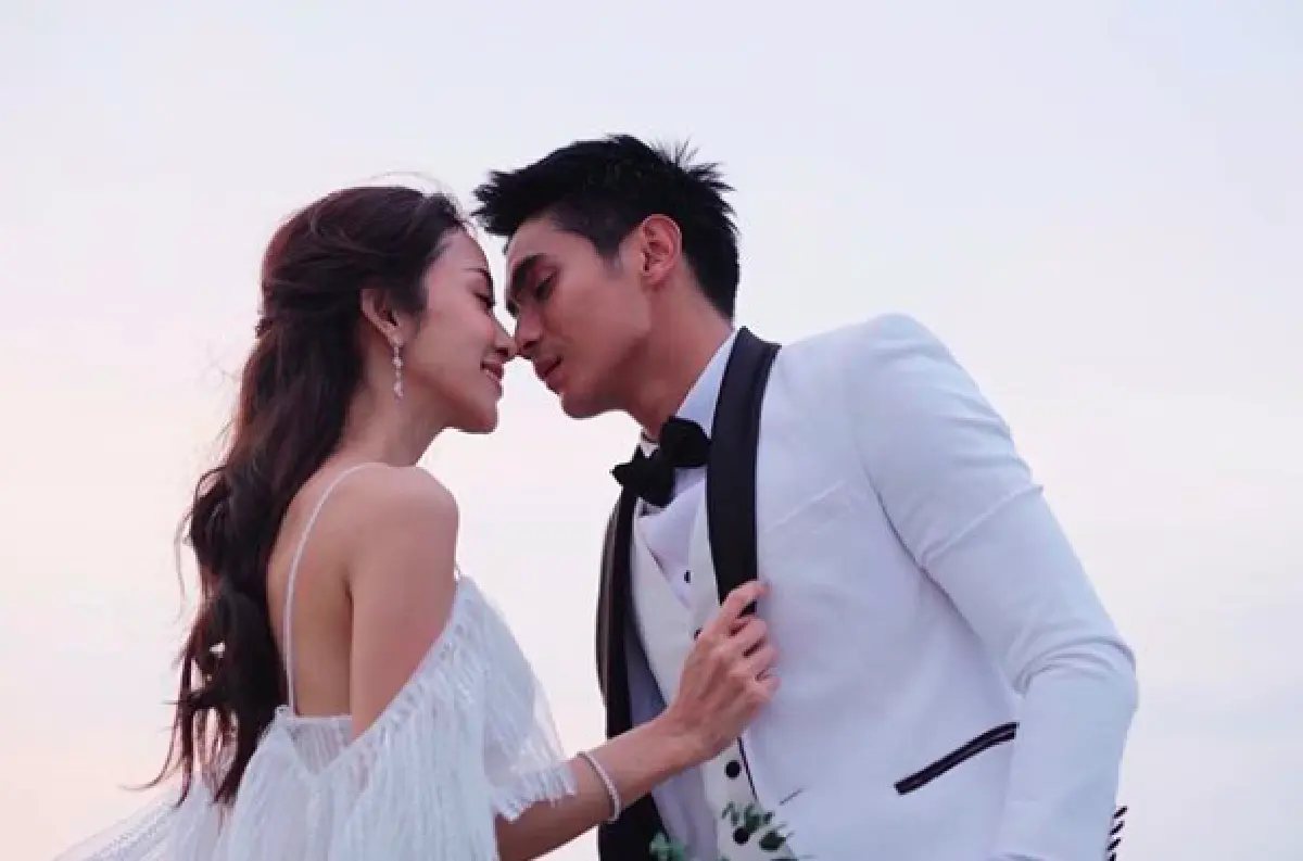 “ยุ้ย-ธันน์” จัดปาร์ตี้เล็กๆ สุดอบอุ่นบนเรือ พร้อมเผยความในใจของทั้งคู่