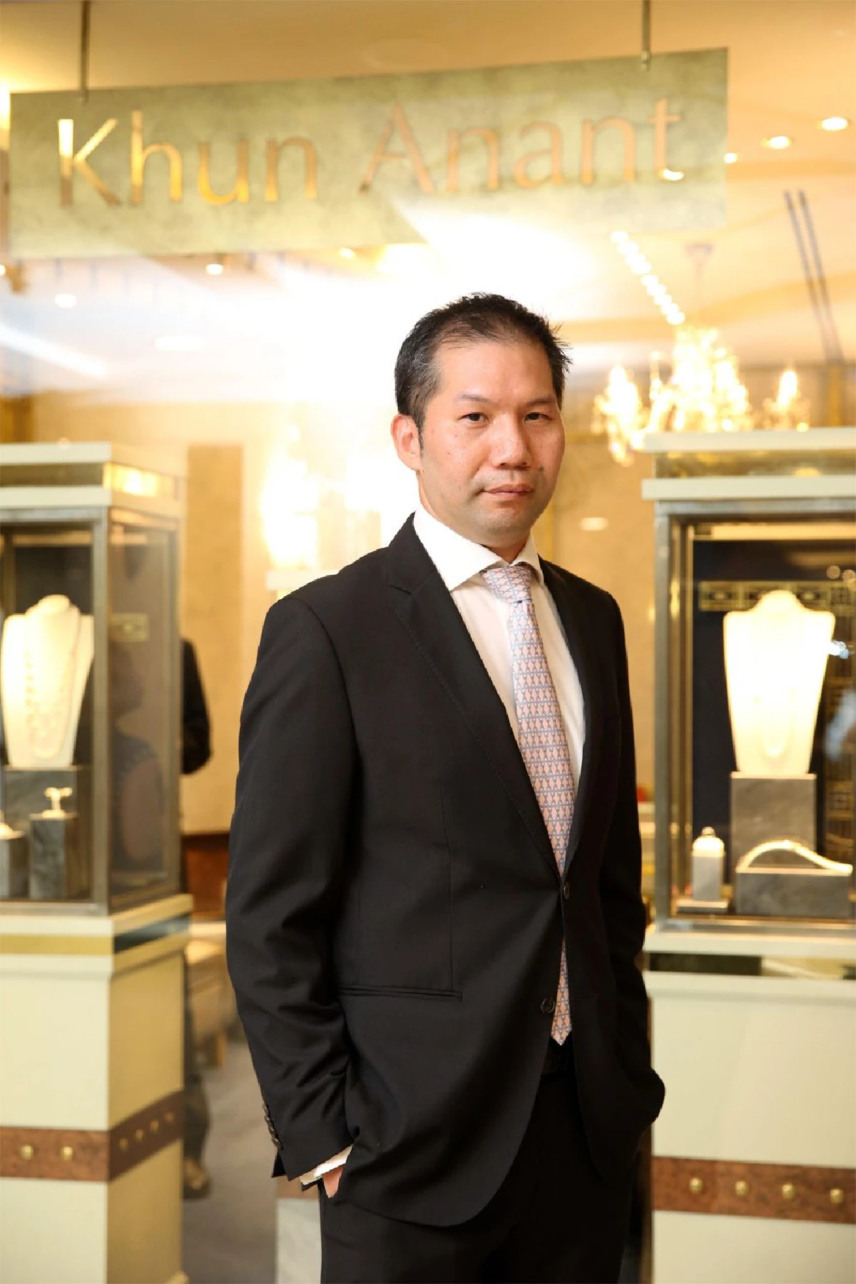 ณรงค์ชัย+ไพบูลย์ อัศวกุล ‘ทายาท’สืบทอดอัญมณีน้ำงาม