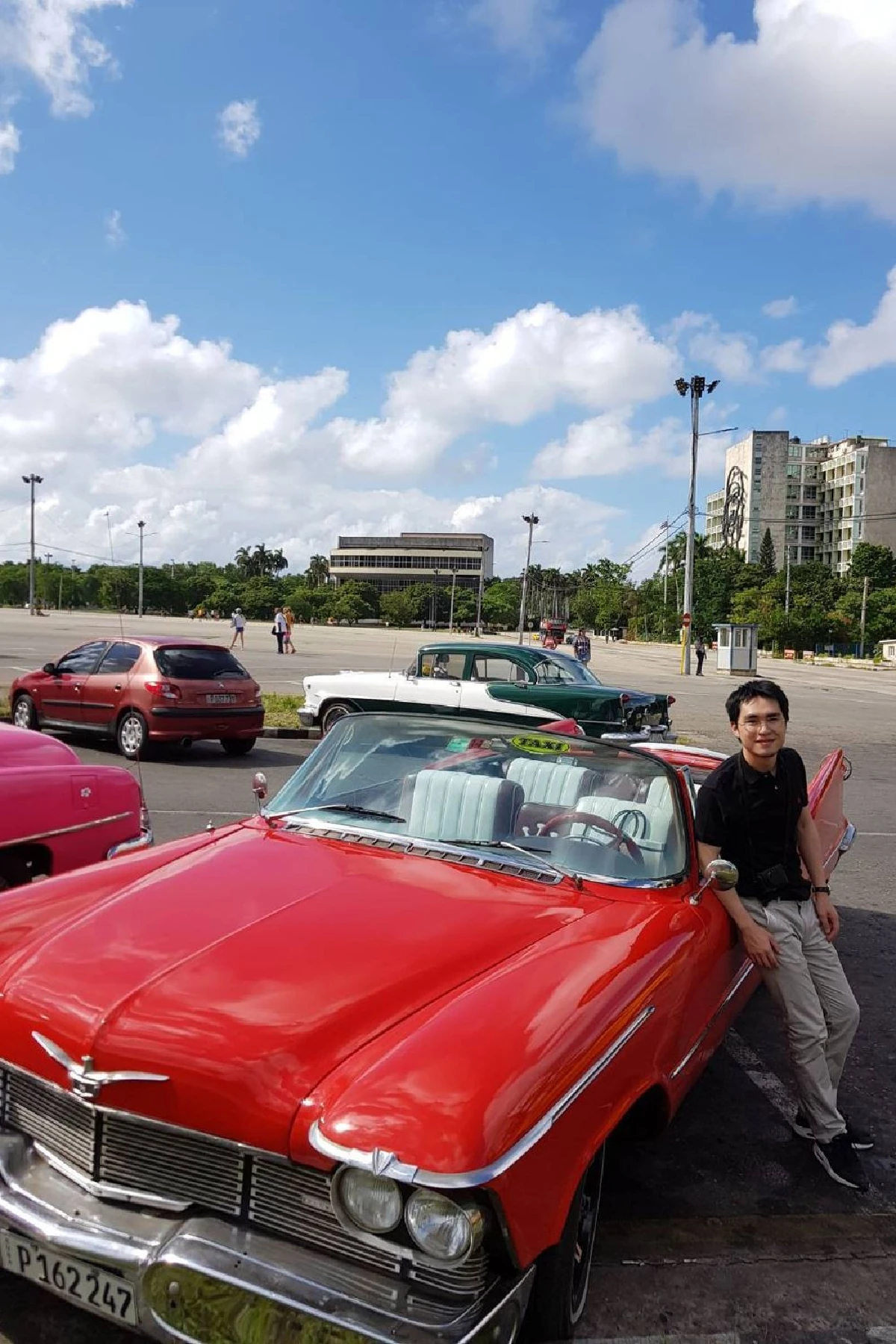 ภาคย์ธนา ปรีดาวิภาต ความสุขเรียบง่ายยั่งยืน