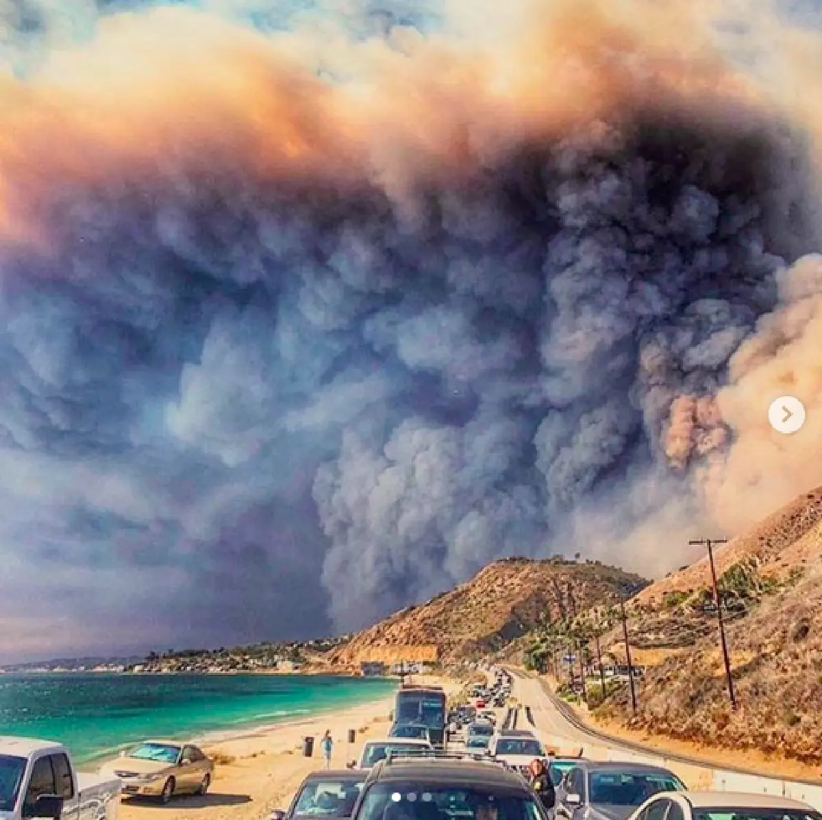 ปลอดภัยแล้ว "ปุ๋ย ภรณ์ทิพย์” พาลูกๆ อพยพออกจากมาลิบู หลังไฟป่าโหมลุกลามอย่างหนัก