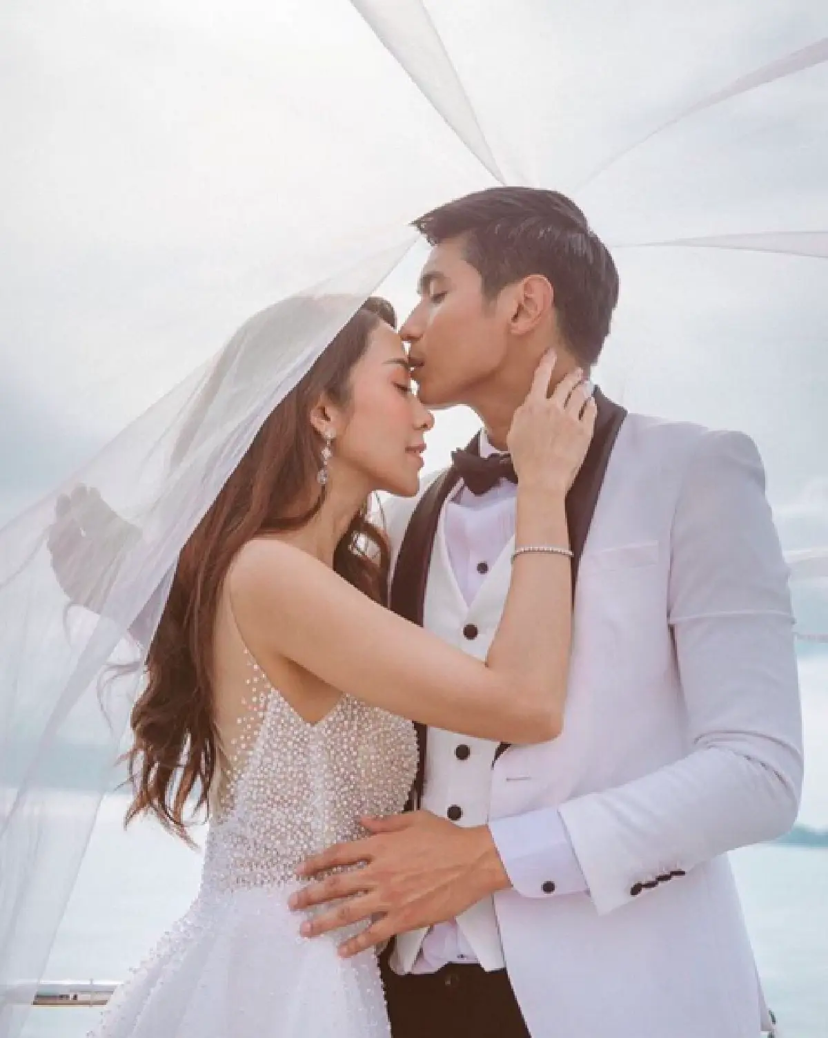 "ยุ้ย จีรนันท์" เผยภาพบรรยากาศภายในเรือยอชท์สุดหรู ที่ใช้ถ่ายพรีเวดดิ้ง